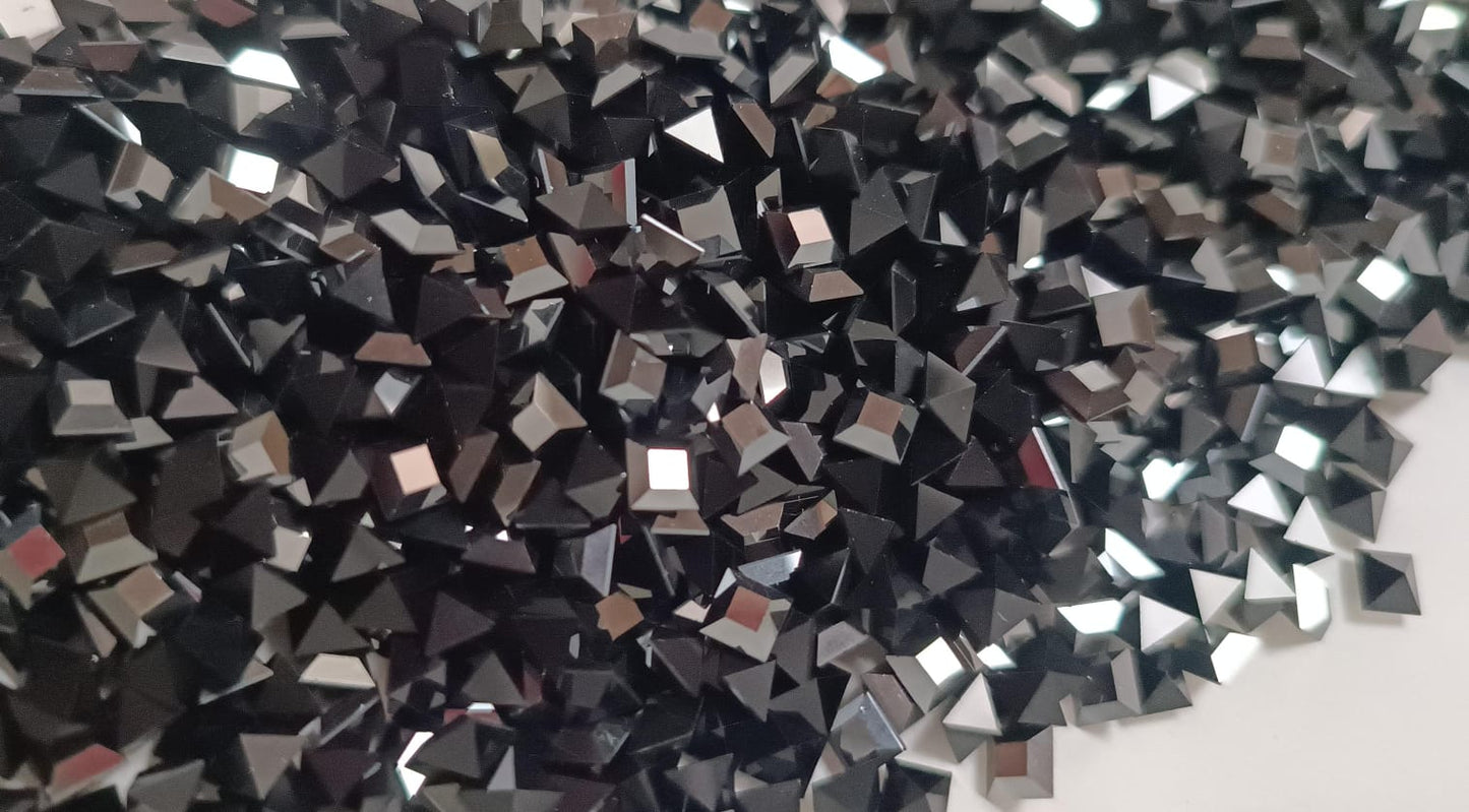 Swarovski® Fancy Vintage Faceted Square Jet Hematite Unfoiled 4mm