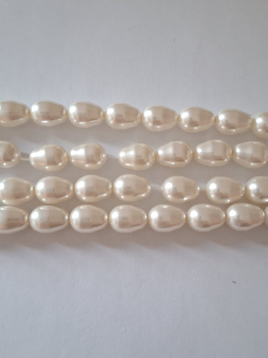 Swarovski® Pearls Pear White Pearl 11x8mm