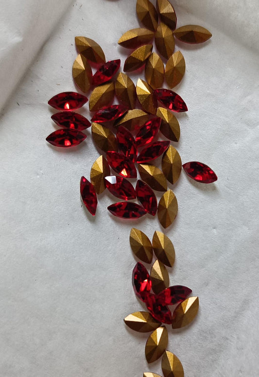 Swarovski® Fancy Vintage Navette Light Siam Gold Foiled 8x4mm