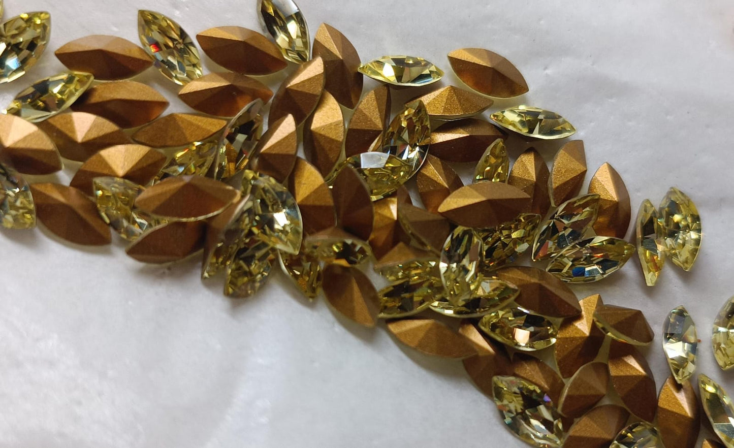 Swarovski® Fancy Vintage Navette Jonquil Gold Foiled 10x5mm