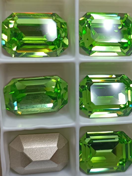 Swarovski® Fancy Octagon Peridot 18x13mm