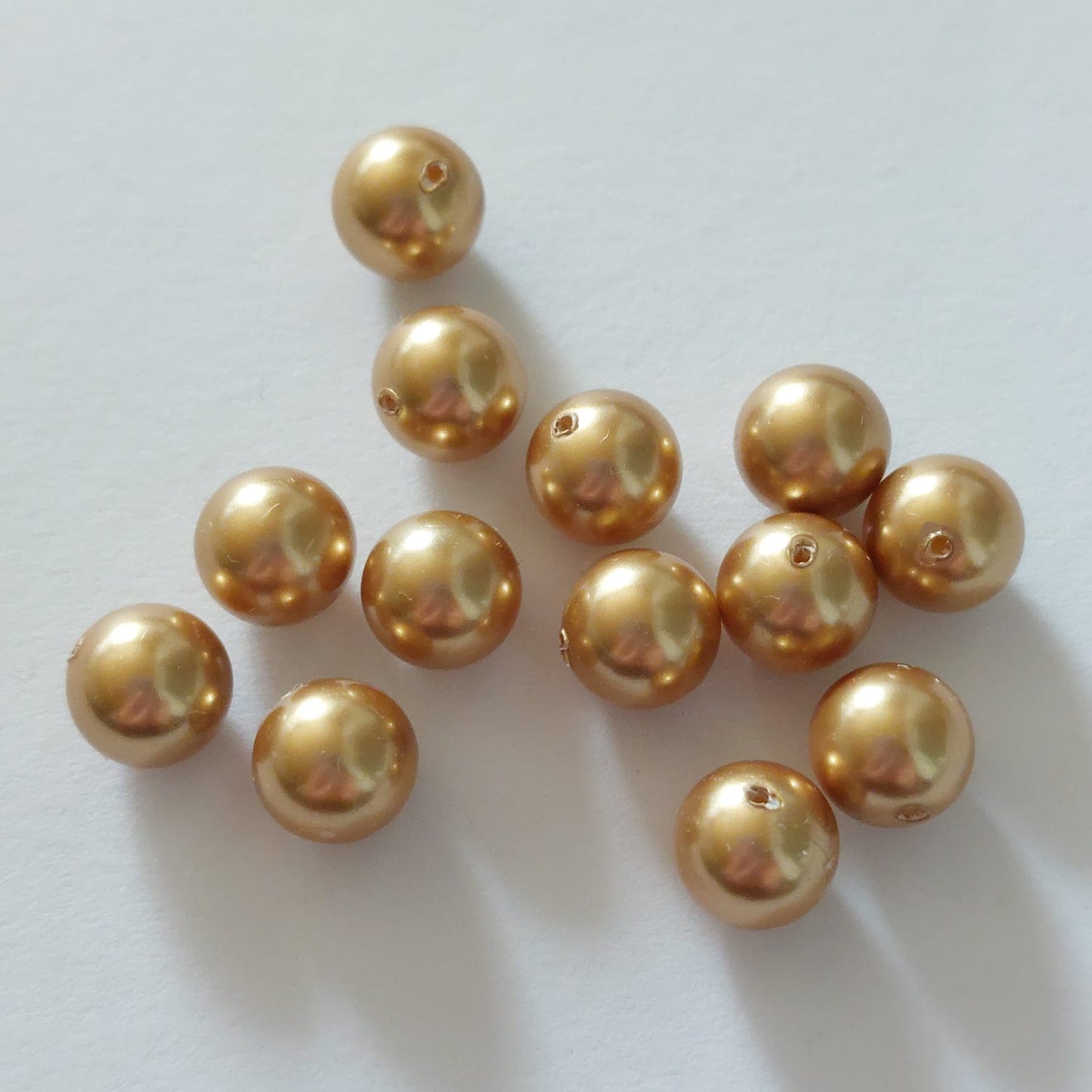 Swarovski® Pearl Bright Gold Pearl 8mm