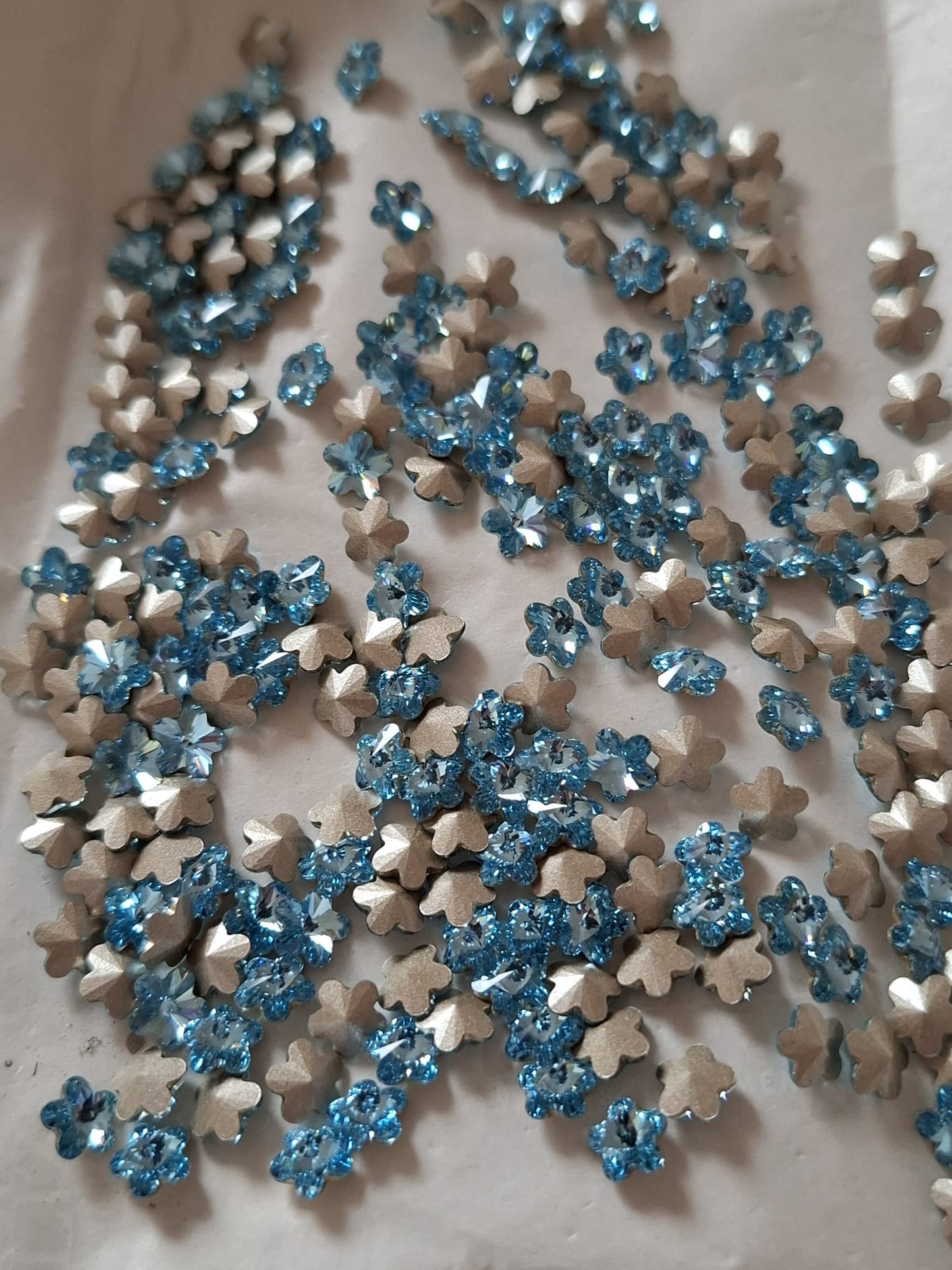 Swarovski® Fancy Flower Aquamarine 6mm