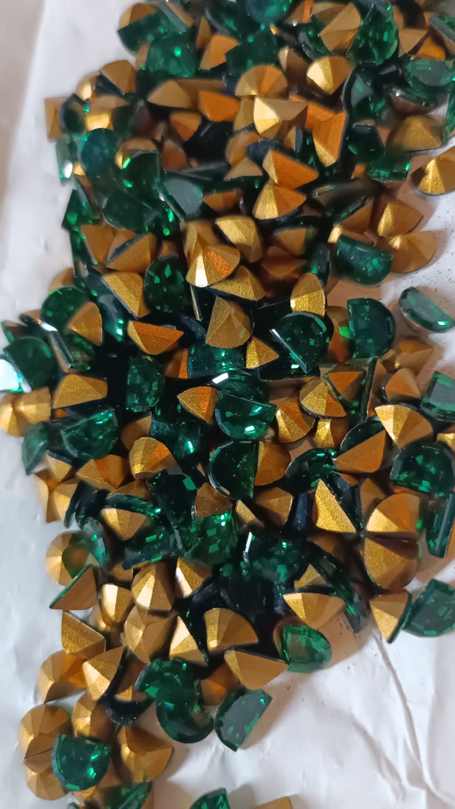 Swarovski® Fancy Vintage Half Moon Emerald Gold Foiled 8x6mm