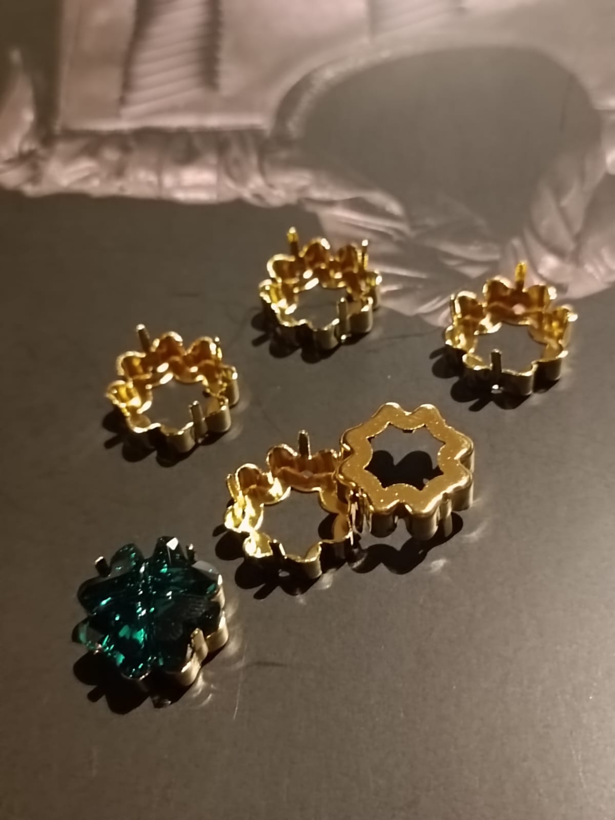 Swarovski® Fassung Clover Gold 14mm