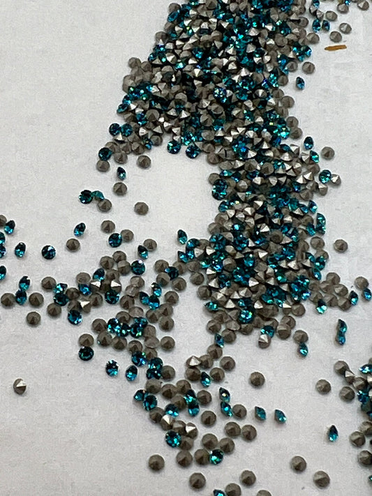 Swarovski® Chaton Blue Zircon PP9