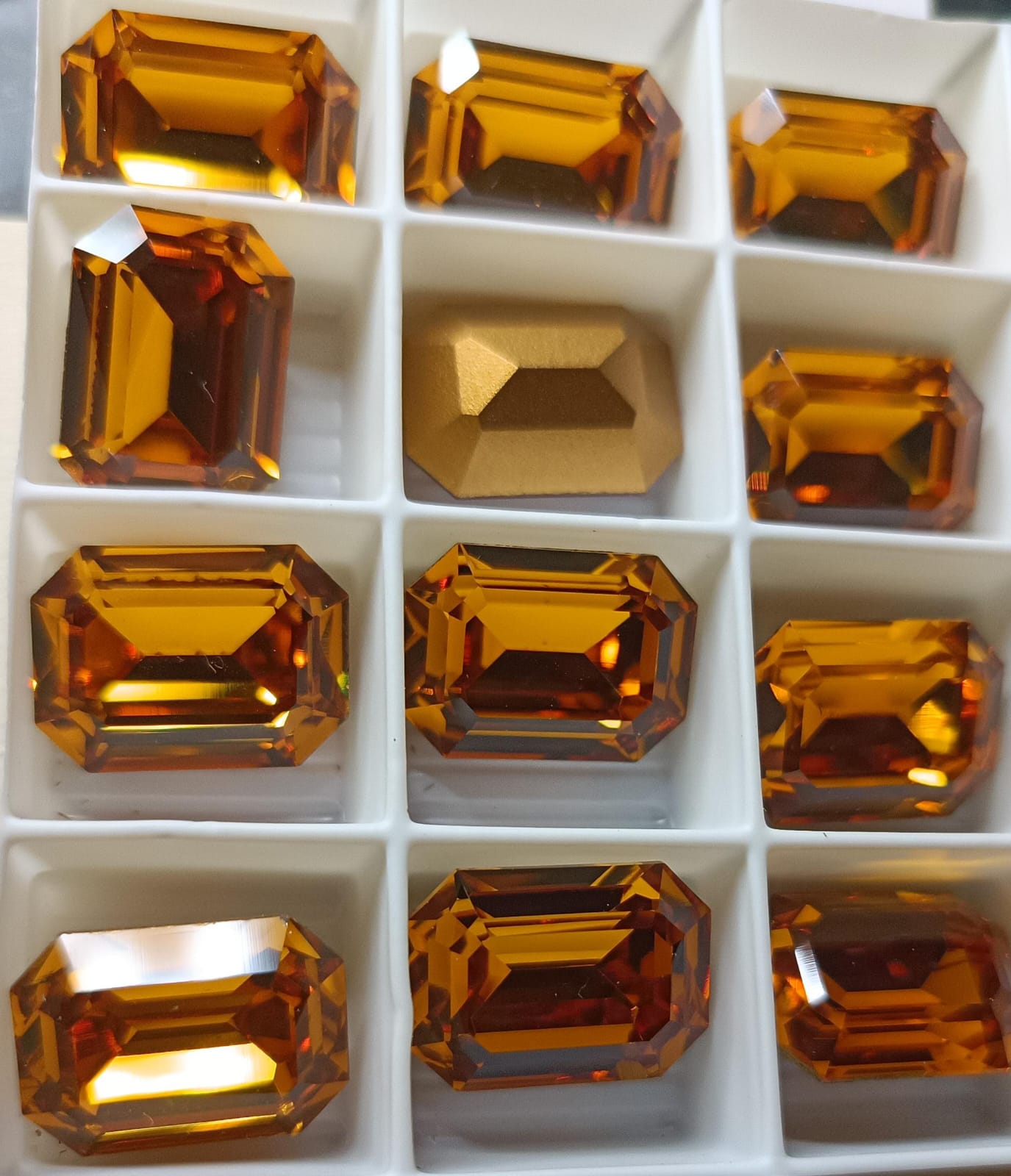 Swarovski® Fancy Vintage Octagon Topaz Gold Foiled 18x13mm