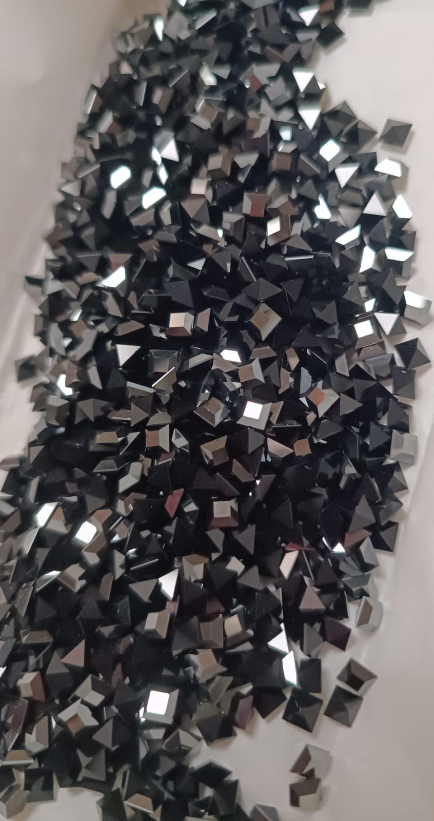 Swarovski® Fancy Vintage Faceted Square Jet Hematite Unfoiled 4mm