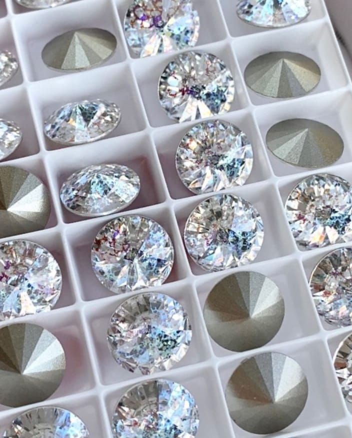 Swarovski® Rivoli White Patina 10mm