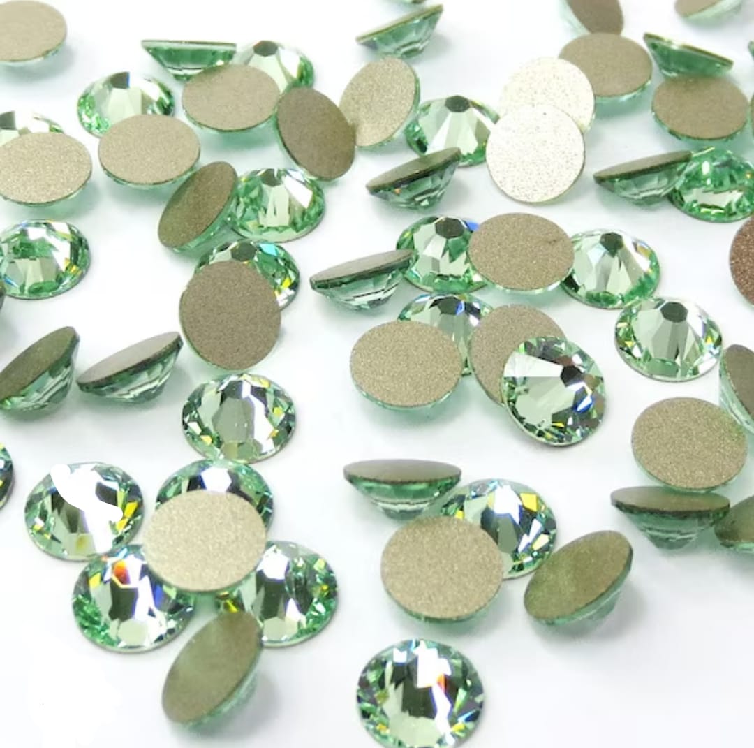 Swarovski® Nail Crystals Flat Rund Chrysolite SS5