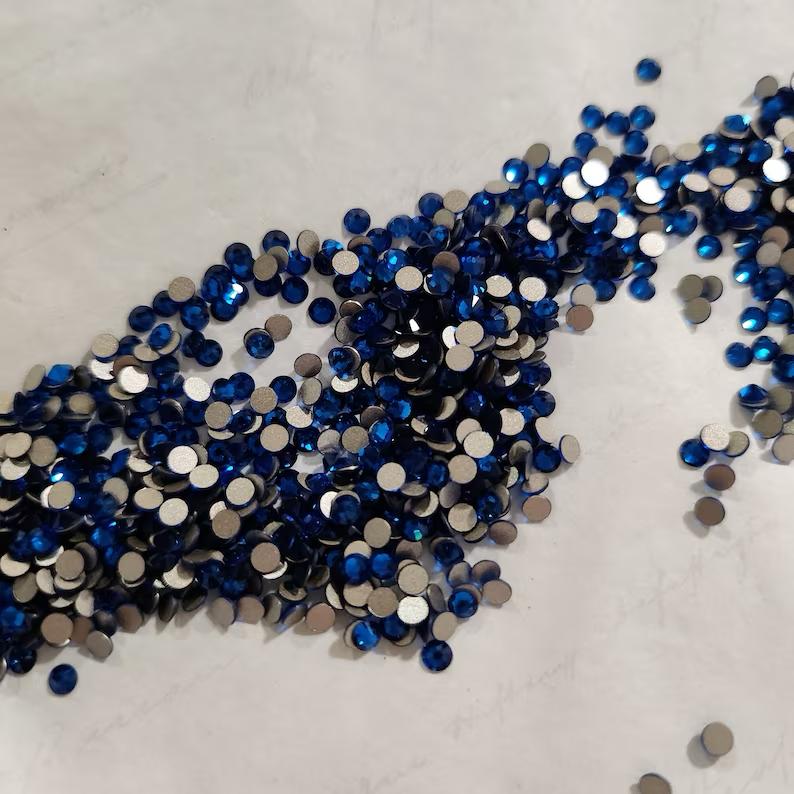 Swarovski® Nail Crystals Flat Rund Capri Blue SS34