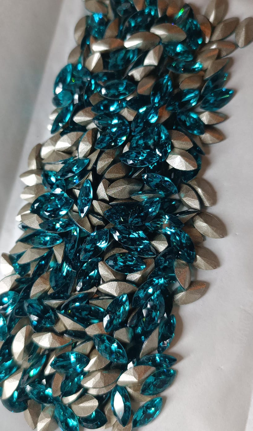 Swarovski® Fancy Vintage Navette Blue Zircon Silver Foiled 10x5mm