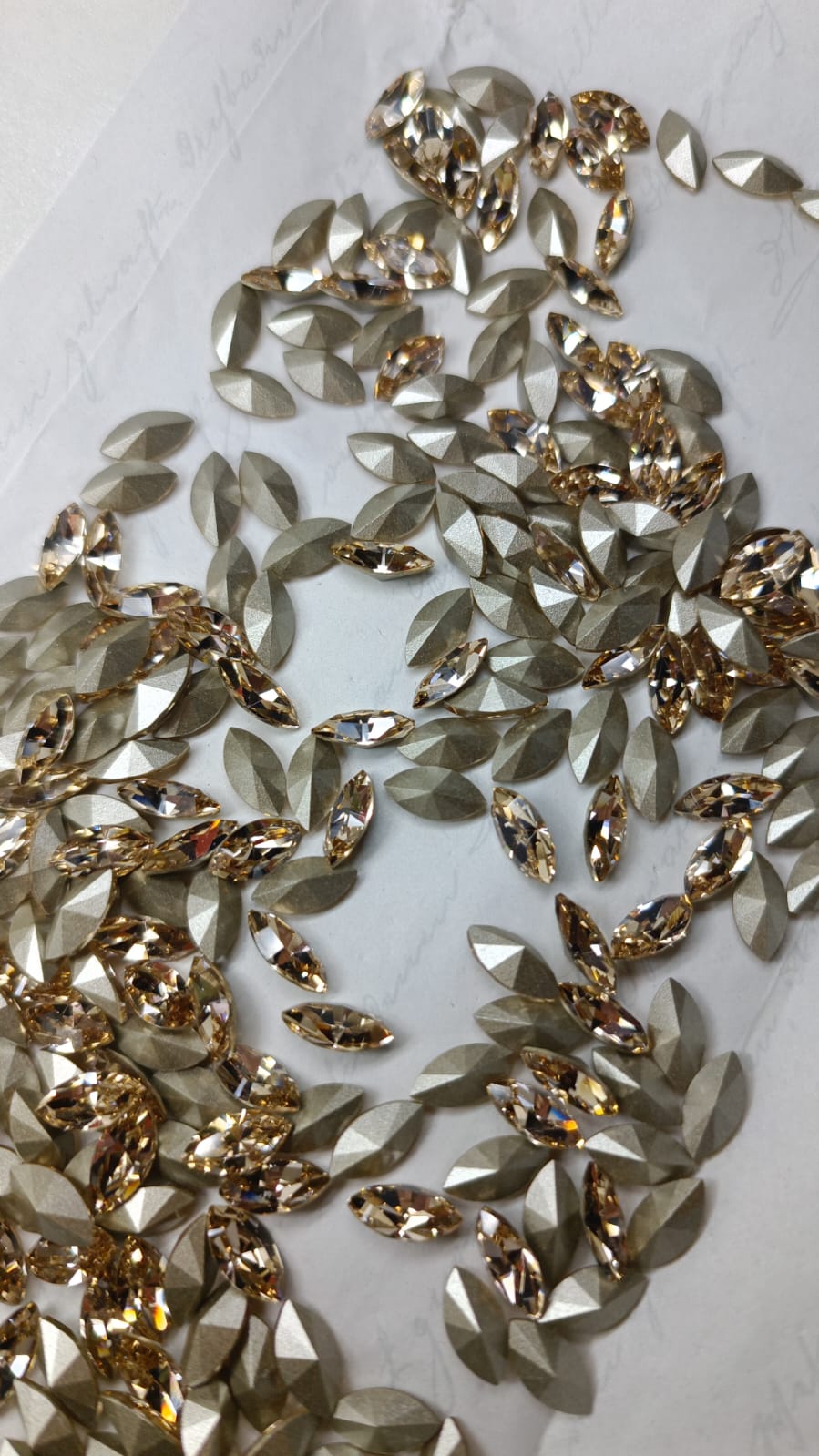 Swarovski® Fancy Vintage Navette Silk Silver Foiled 10x5mm