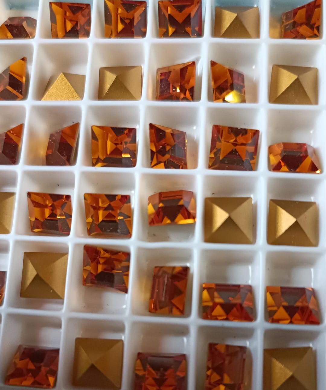 Swarovski® Fancy Vintage Faceted Square Topaz Gold Foiled 8mm