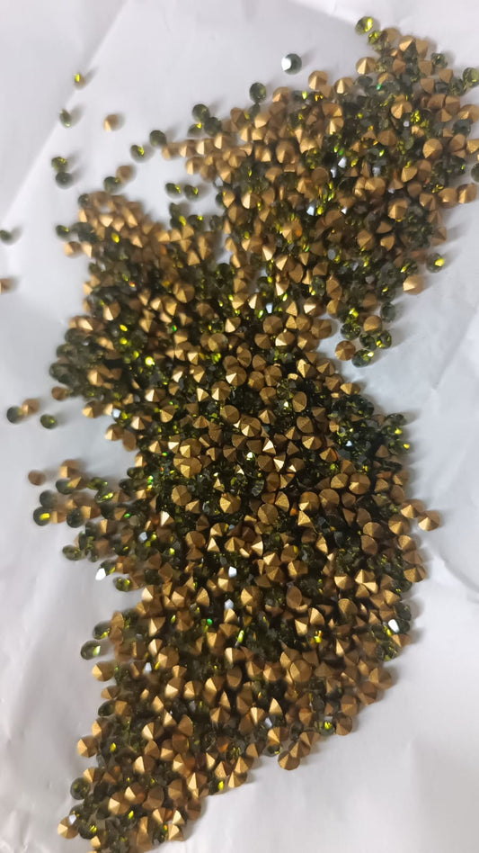 Swarovski® Chaton Vintage Olivine Gold Foiled PP21