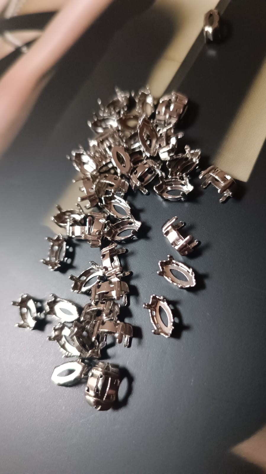 Swarovski® Fassung Navette Rhodium 6x3mm