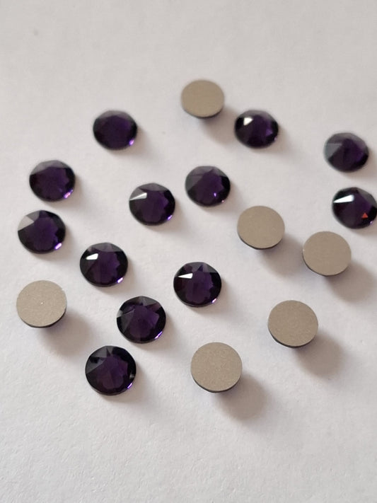 Swarovski® Nail Crystals Flat Rund Amethyst SS34